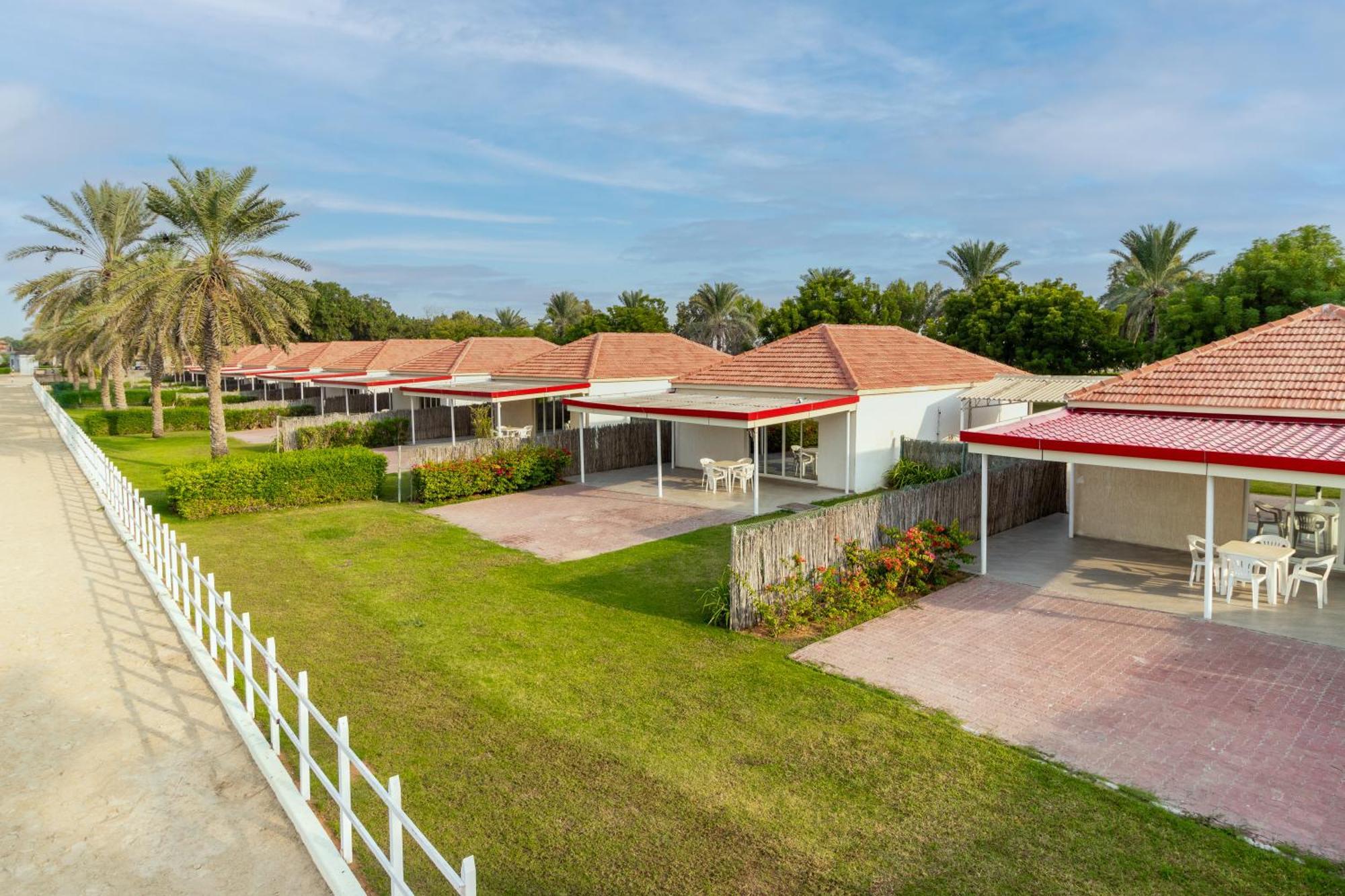 Barracuda Resort Умм-ель-Кайвайн Екстер'єр фото